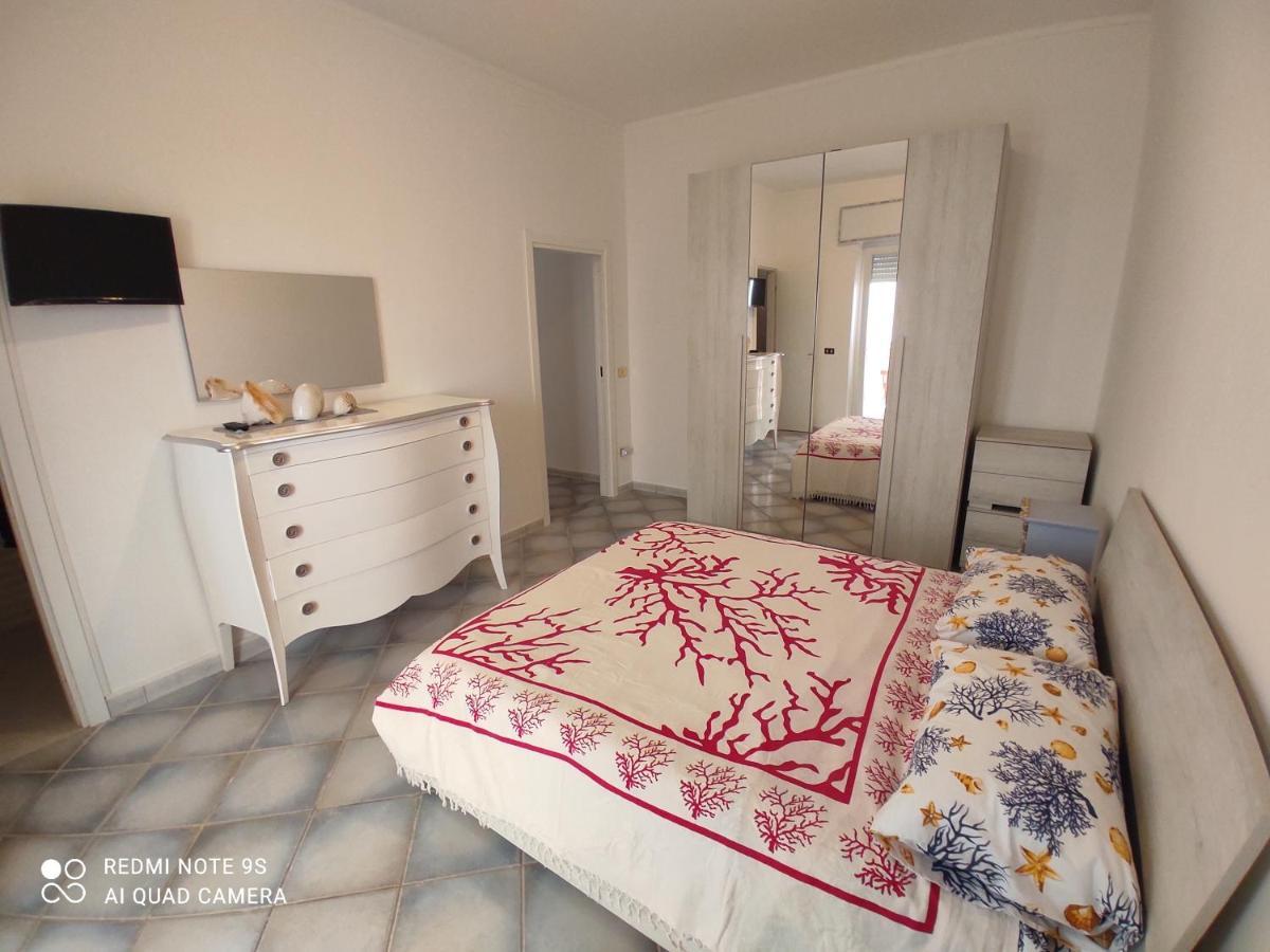 La Casa Del Sole Bed & Breakfast Terracina Eksteriør bilde